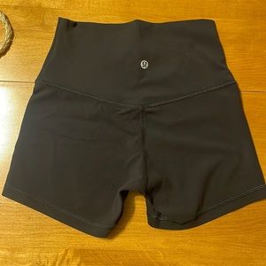 Align shorts. Brand NEW